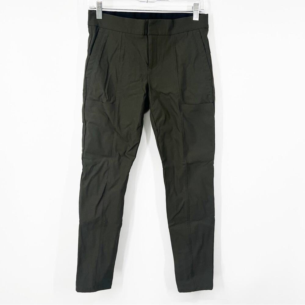 Athleta Wander Stash Skinny Pants in Peat
